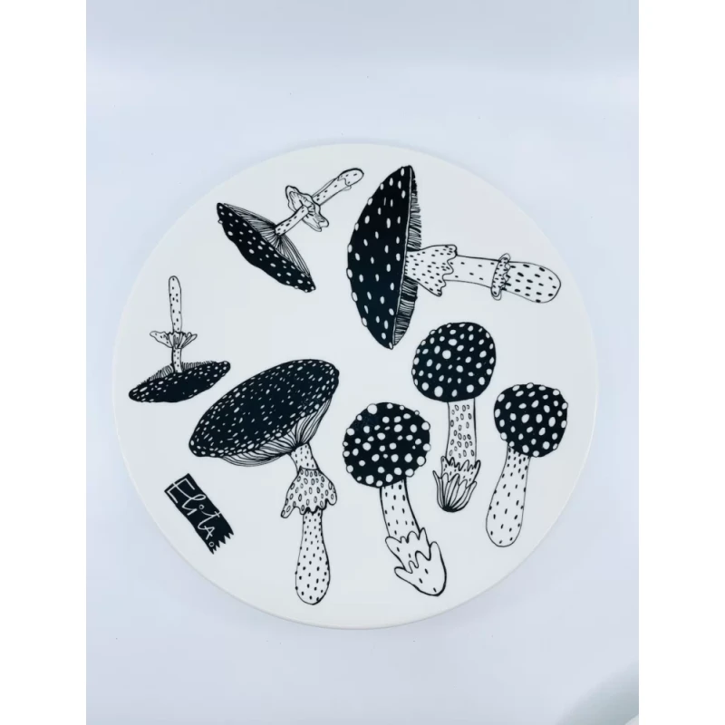 Plate “MUŠMIRES”, 25cm E. Patmalniece